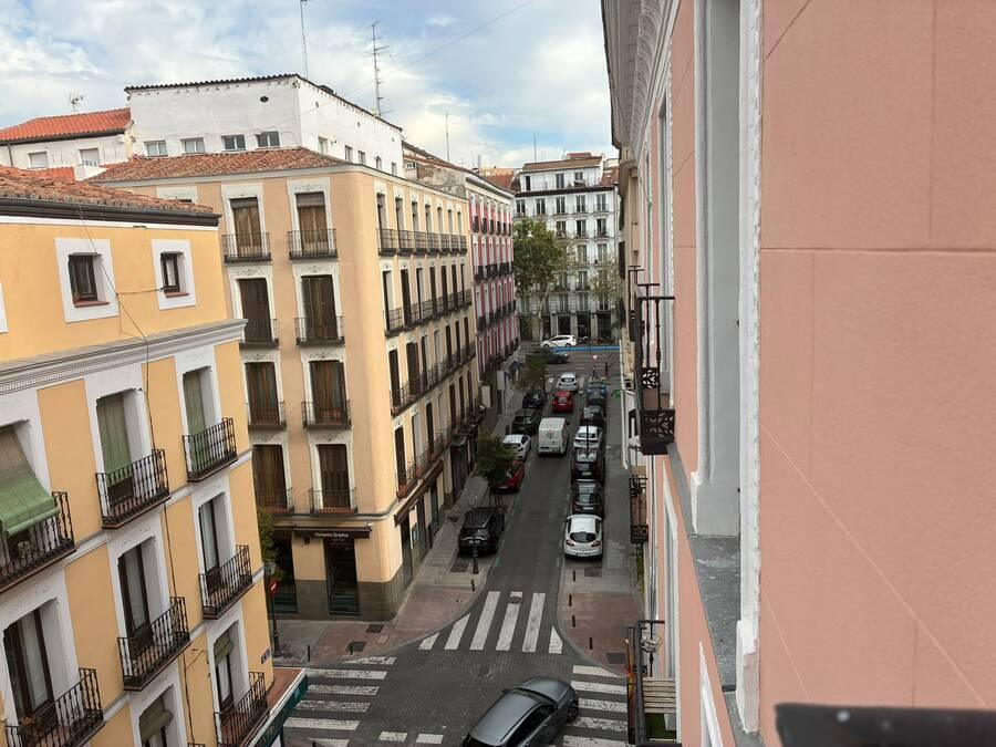 PISO CALLE MALASA�A