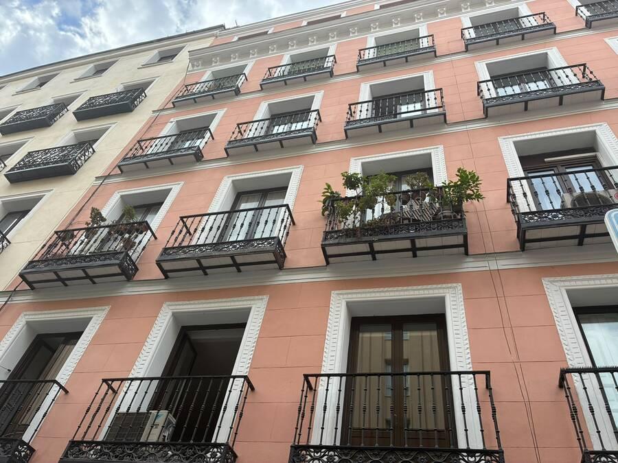 PISO CALLE MALASA�A