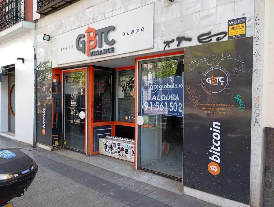 LOCAL COMERCIAL CALLE CARRANZA