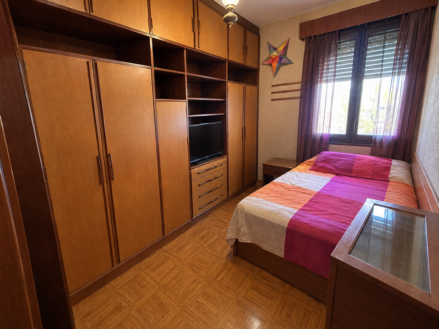 PISO �TICO EN VENTA EN TETU�N - BERRUGUETE