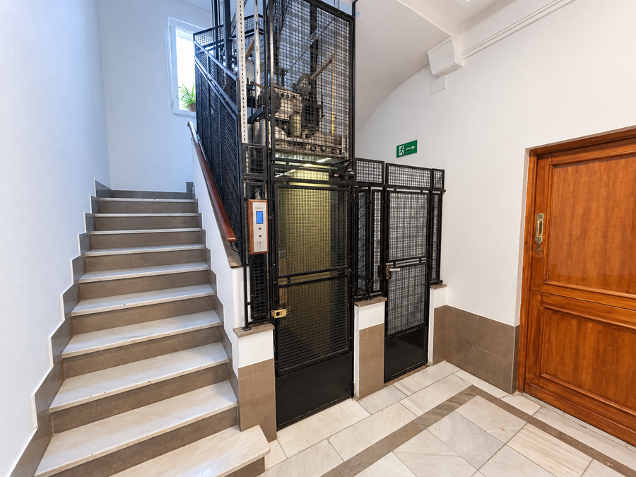 PISO �TICO EN VENTA EN TETU�N - BERRUGUETE
