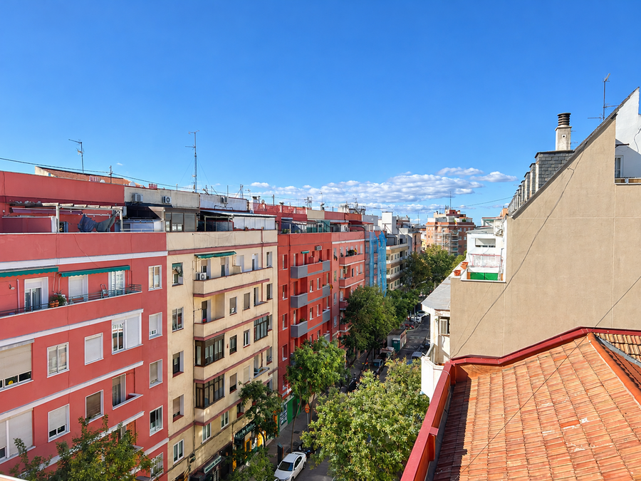 PISO �TICO EN VENTA EN TETU�N - BERRUGUETE
