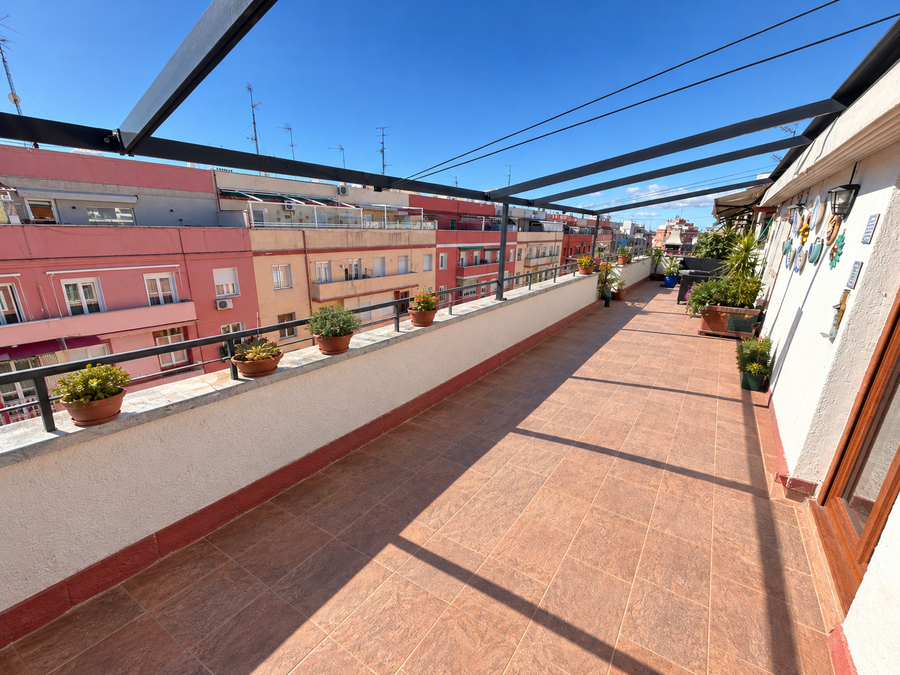 PISO �TICO EN VENTA EN TETU�N - BERRUGUETE