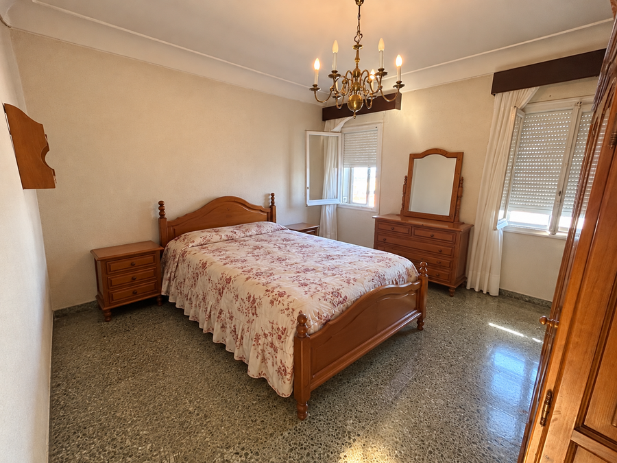 PISO �TICO EN VENTA EN TETU�N - BERRUGUETE