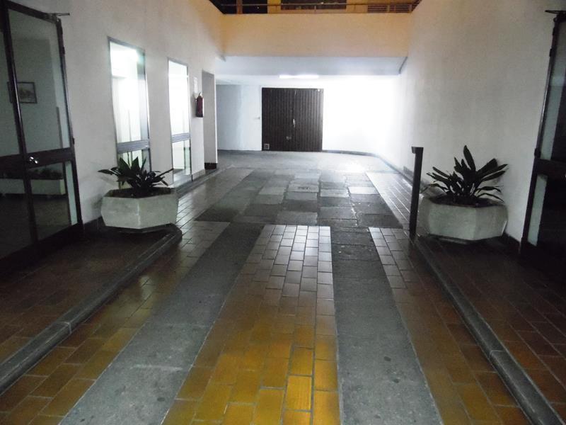 GARAJE EN ALQUILER EN CENTRO - UNIVERSIDAD