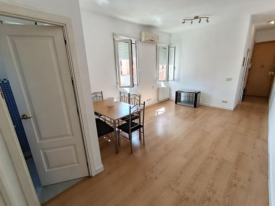 PISO EN VENTA EN CIUDAD LINEAL - VENTAS