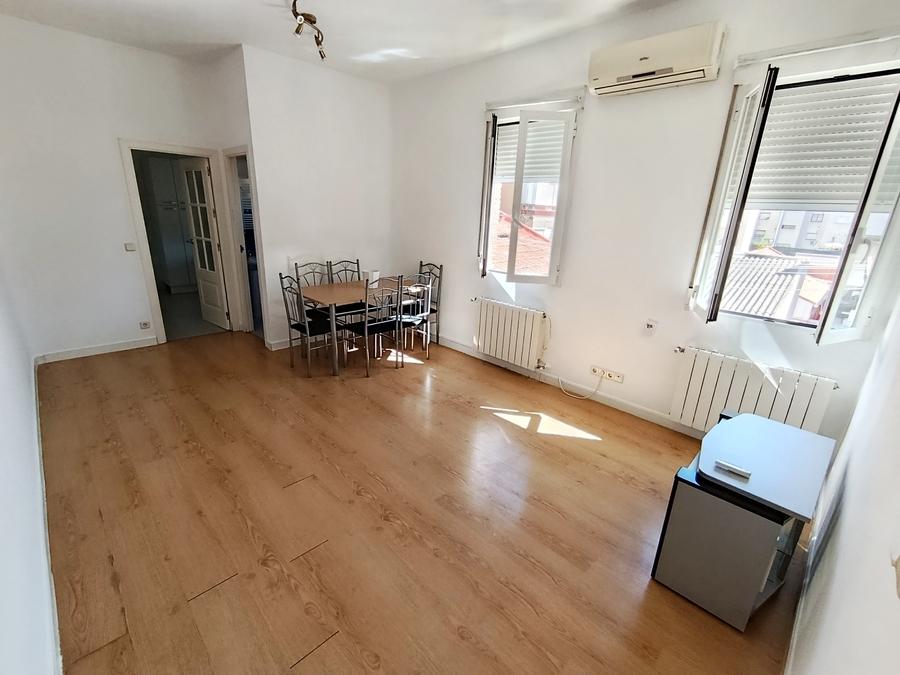 PISO EN VENTA EN CIUDAD LINEAL - VENTAS