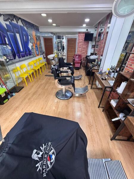 LOCAL COMERCIAL EN ALQUILER CON TRASPASO EN TORREJON DE ARD�Z - CENTRO
