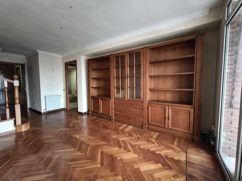 PISO DUPLEX EN VENTA EN ALCORCON - PARQUE LISBOA - LA PAZ
