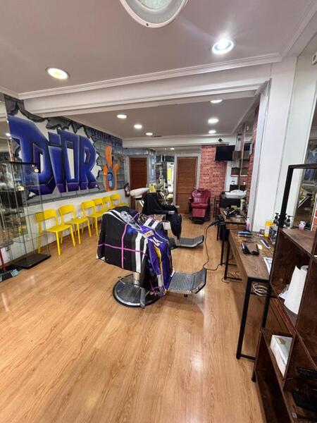 LOCAL COMERCIAL EN ALQUILER CON TRASPASO EN TORREJON DE ARD�Z - CENTRO