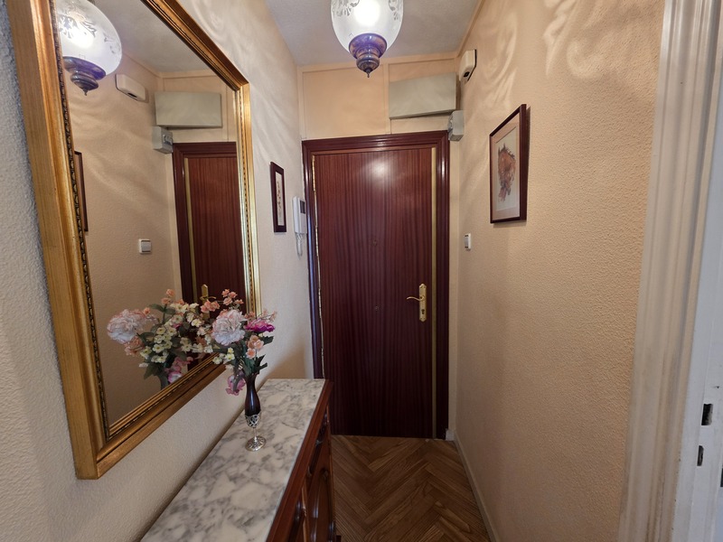 PISO EN VENTA EN MORATALAZ - MARROQUINA