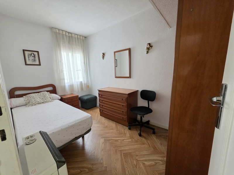 PISO EN VENTA EN MORATALAZ - MARROQUINA