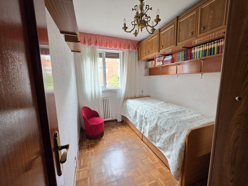 PISO EN VENTA EN MORATALAZ - VINATEROS