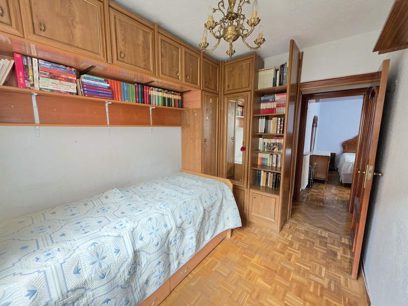 PISO EN VENTA EN MORATALAZ - VINATEROS