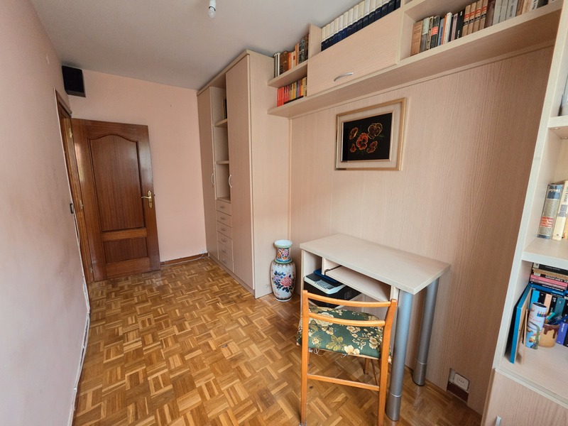 PISO EN VENTA EN MORATALAZ - VINATEROS