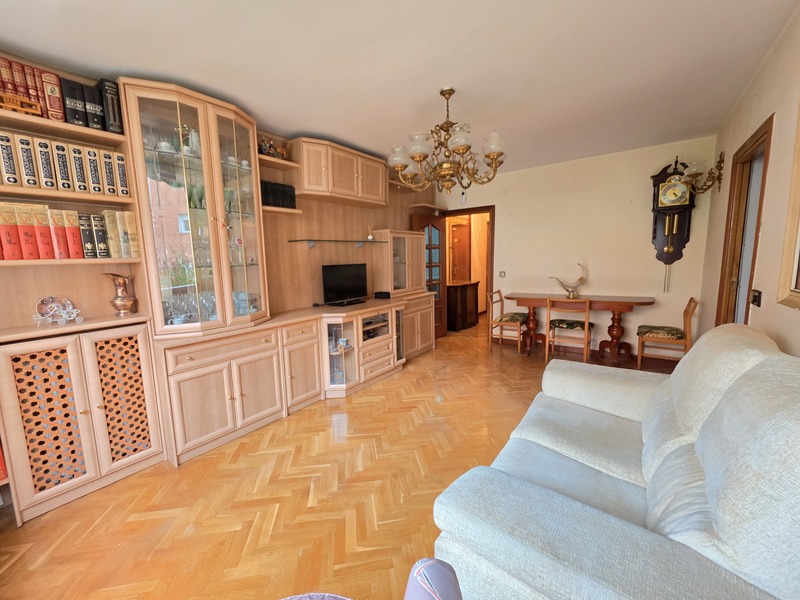 PISO EN VENTA EN MORATALAZ - VINATEROS