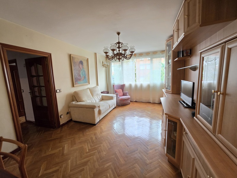 PISO EN VENTA EN MORATALAZ - VINATEROS