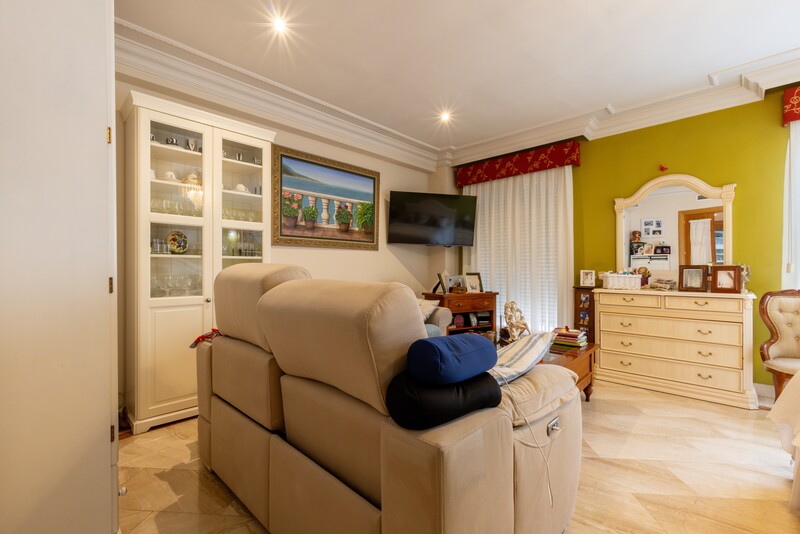PISO EN VENTA EN FUENCARRAL - TRES OLIVOS - VALVERDE