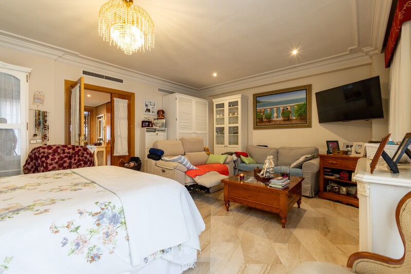 PISO EN VENTA EN FUENCARRAL - TRES OLIVOS - VALVERDE