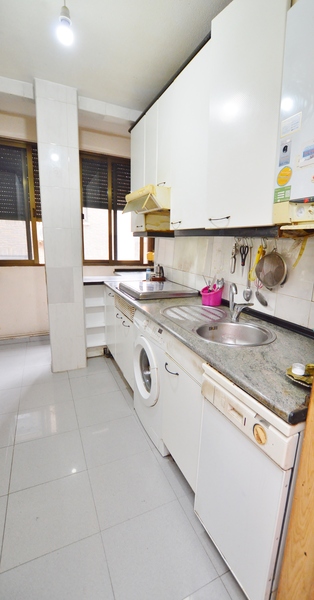 PISO EN VENTA EN SALAMANCA - FUENTE DEL BERRO