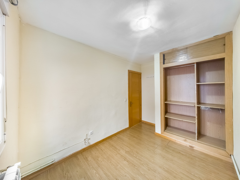 PISO EN VENTA EN PUENTE DE VALLECAS - ENTREV�AS