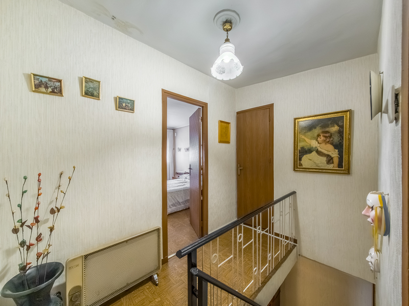 CHALET PAREADO EN VENTA EN PUENTE DE VALLECAS - ENTREV�AS
