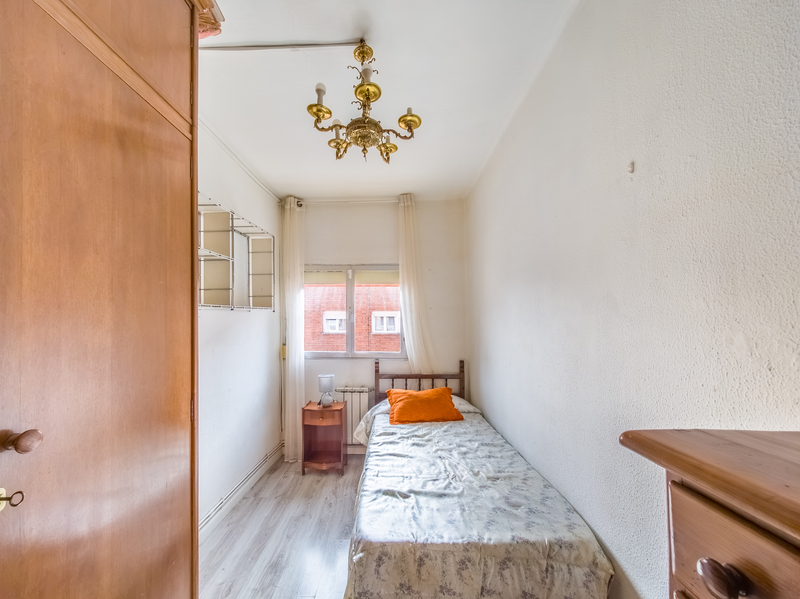 PISO EN VENTA EN PUENTE DE VALLECAS - SAN DIEGO