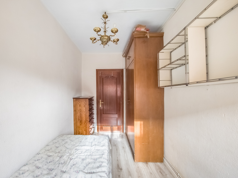 PISO EN VENTA EN PUENTE DE VALLECAS - SAN DIEGO