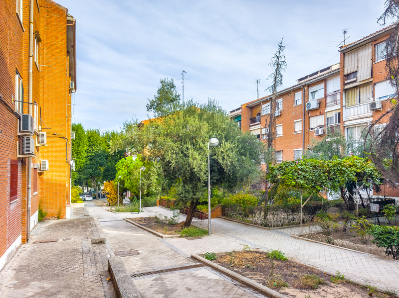 PISO EN VENTA EN PUENTE DE VALLECAS - ENTREV�AS