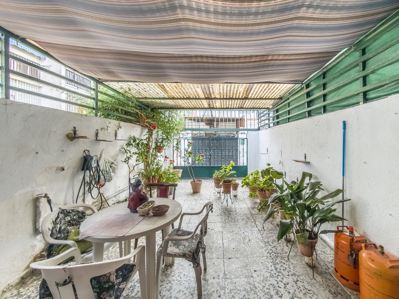 CHALET PAREADO EN VENTA EN PUENTE DE VALLECAS - ENTREV�AS