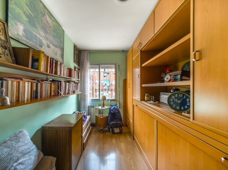 PISO EN VENTA EN PUENTE DE VALLECAS - ENTREV�AS
