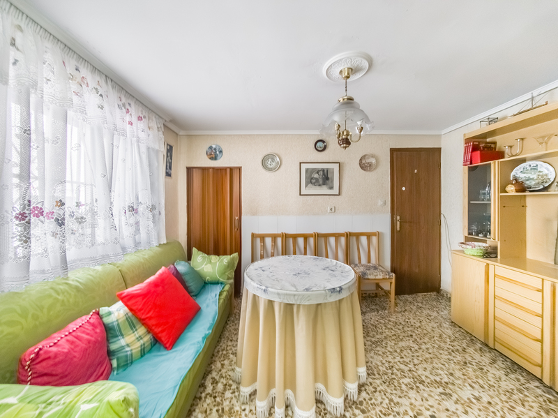 CHALET PAREADO EN VENTA EN PUENTE DE VALLECAS - ENTREV�AS