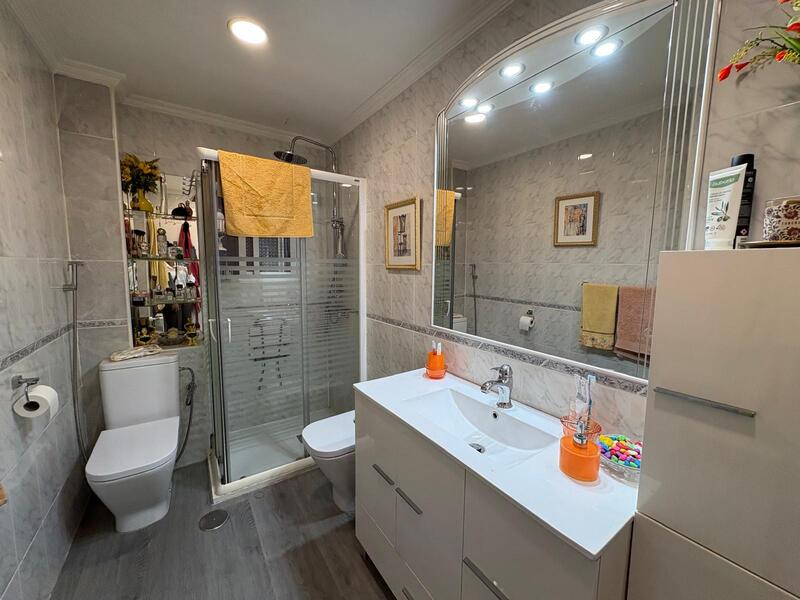 PISO EN VENTA EN ALCORCON - CENTRO