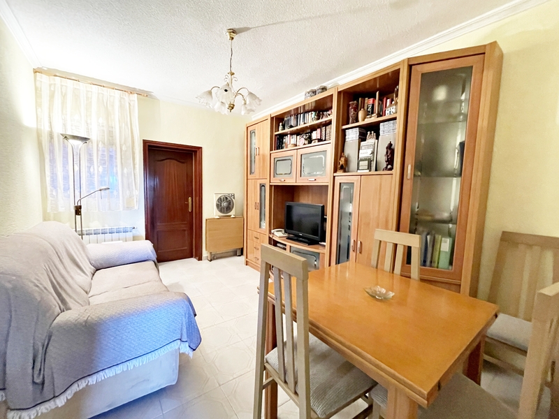 PISO EN VENTA EN PUENTE DE VALLECAS - PORTAZGO