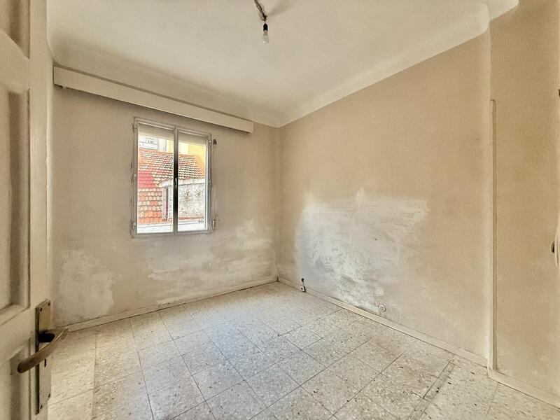 PISO EN VENTA EN CHAMBER� - ARAPILES