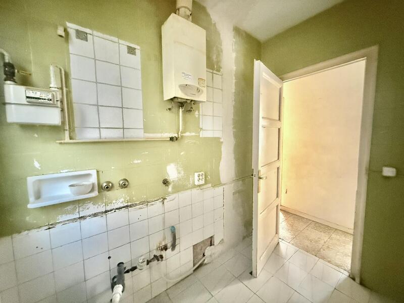 PISO EN VENTA EN CHAMBER� - ARAPILES