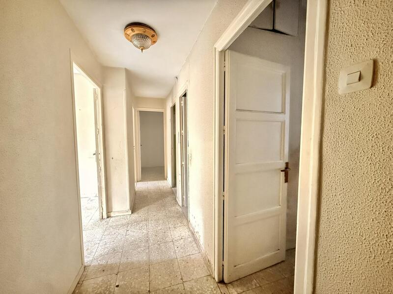 PISO EN VENTA EN CHAMBER� - ARAPILES