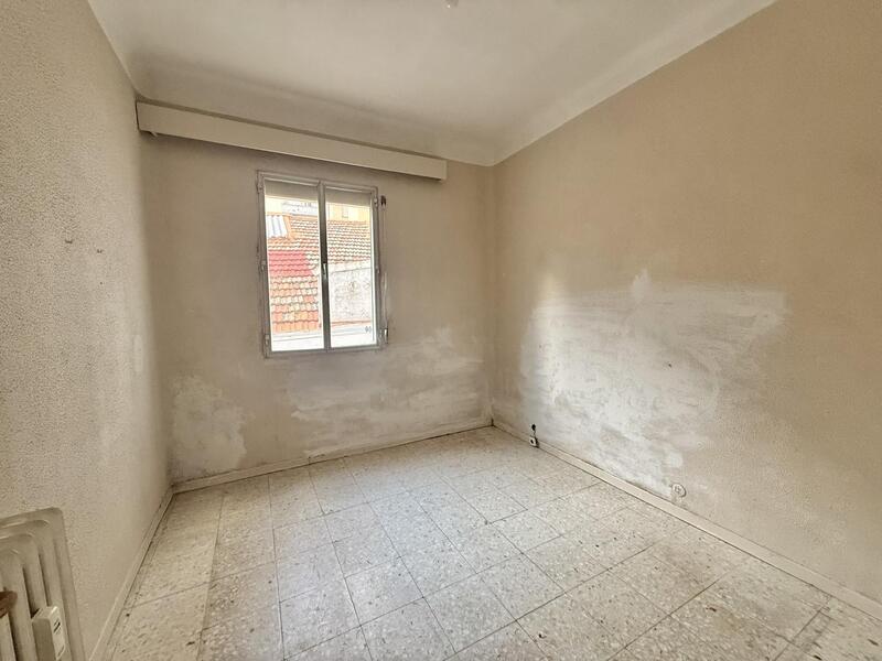 PISO EN VENTA EN CHAMBER� - ARAPILES