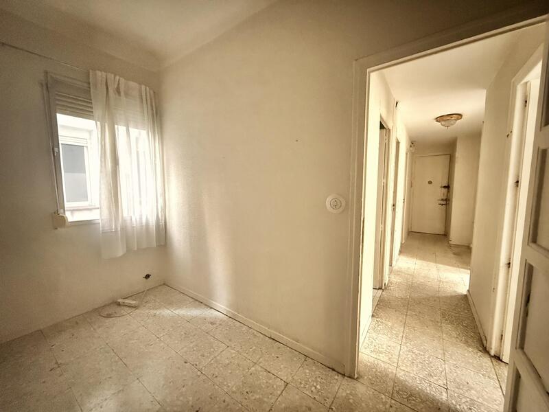 PISO EN VENTA EN CHAMBER� - ARAPILES
