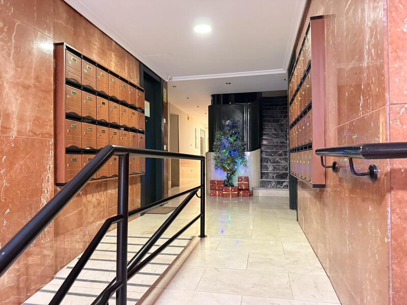 PISO EN VENTA EN CHAMBER� - ARAPILES