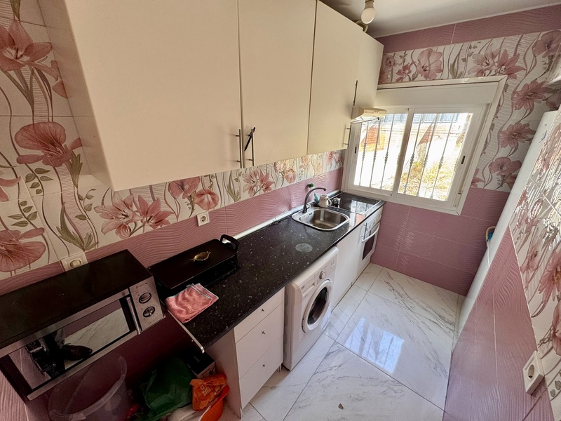 PISO EN VENTA EN VIC�LVARO - AMBROZ