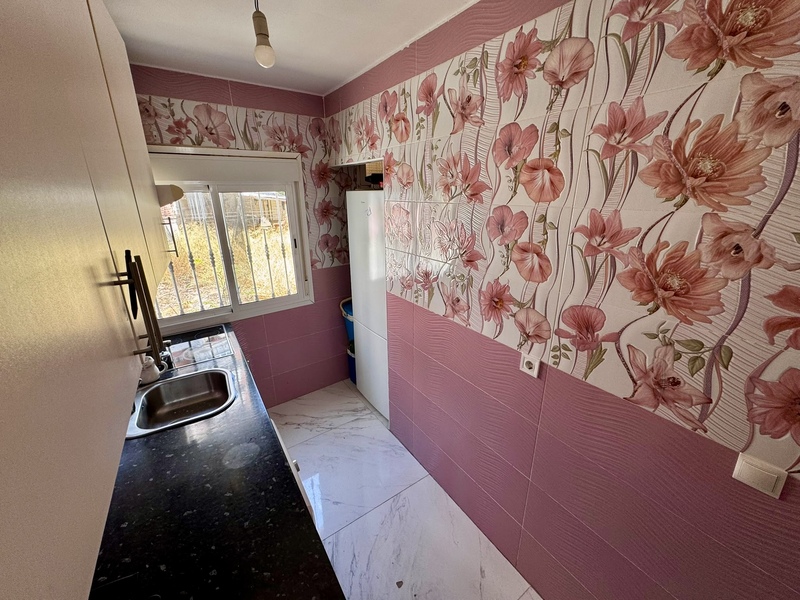 PISO EN VENTA EN VIC�LVARO - AMBROZ