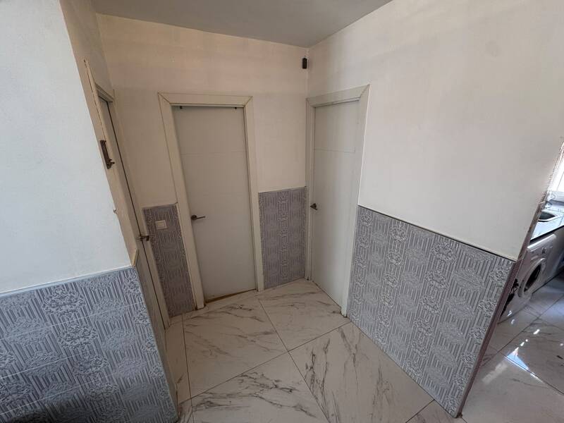 PISO EN VENTA EN VIC�LVARO - AMBROZ