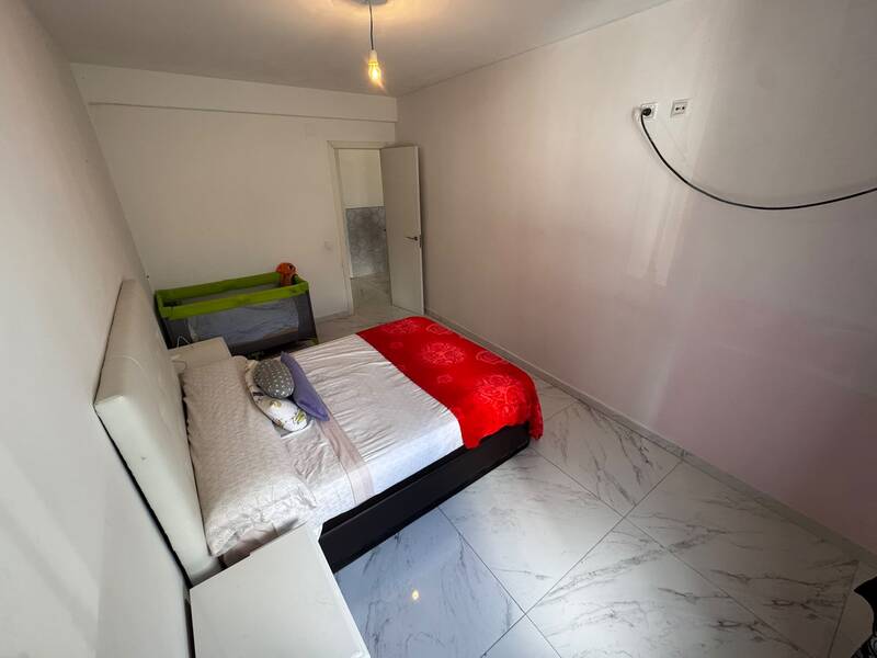 PISO EN VENTA EN VIC�LVARO - AMBROZ