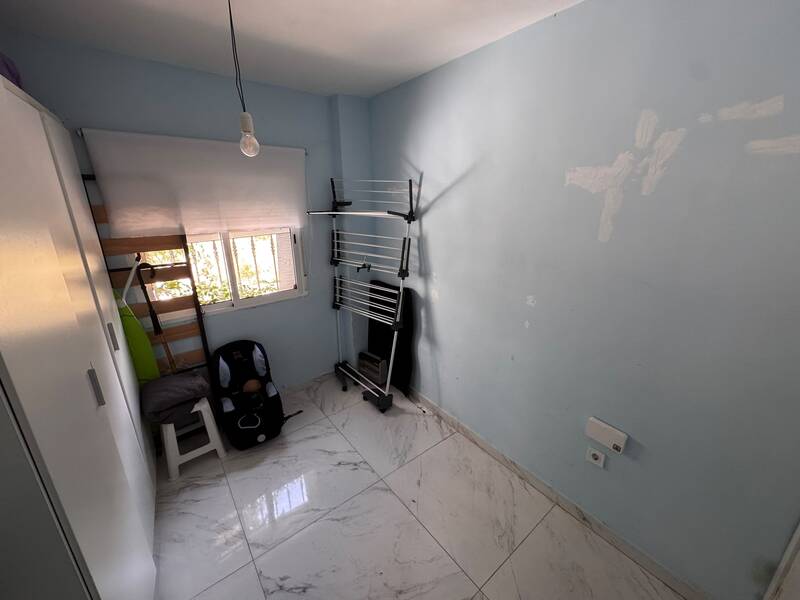 PISO EN VENTA EN VIC�LVARO - AMBROZ