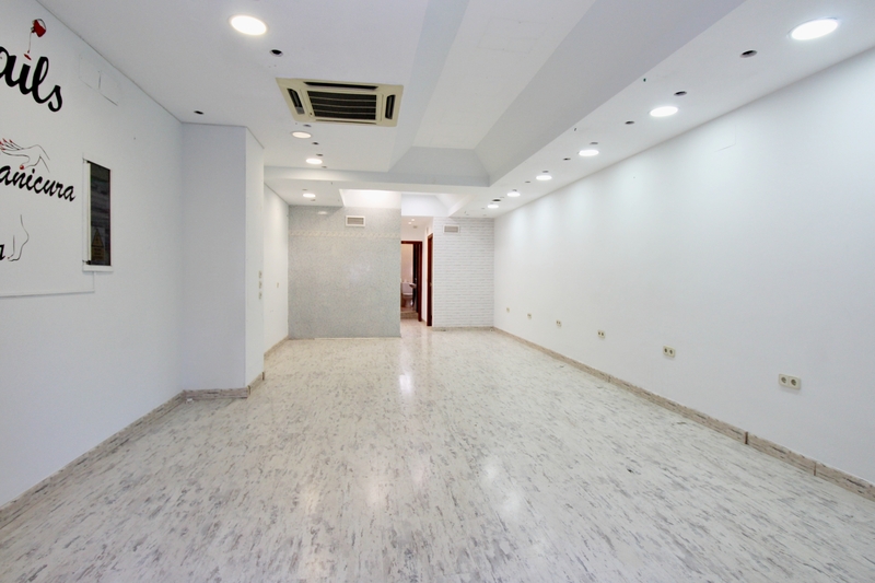 LOCAL COMERCIAL EN ALQUILER EN PUENTE DE VALLECAS - PALOMERAS SURESTE