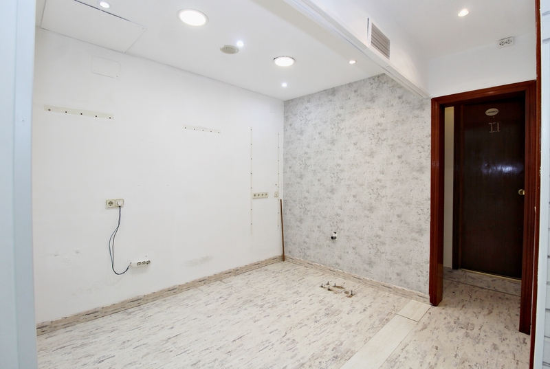 LOCAL COMERCIAL EN ALQUILER EN PUENTE DE VALLECAS - PALOMERAS SURESTE
