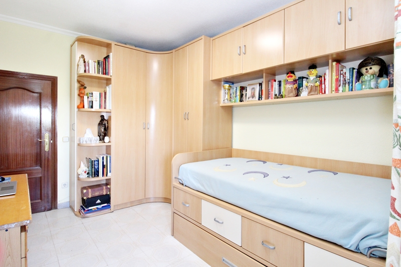 PISO EN VENTA EN PUENTE DE VALLECAS - PORTAZGO