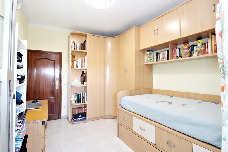 PISO EN VENTA EN PUENTE DE VALLECAS - PORTAZGO