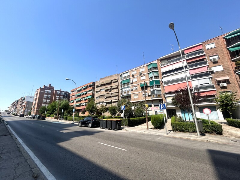 PISO EN VENTA EN MONCLOA - ARAVACA - VALDEZARZA